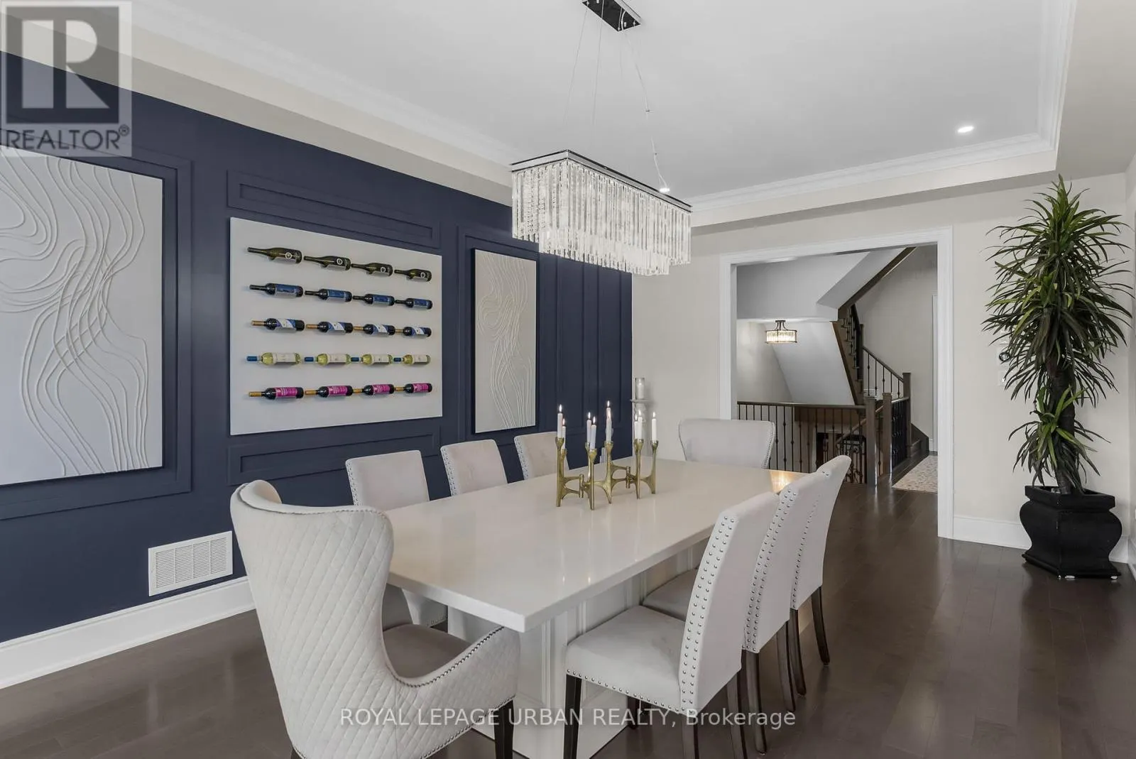 15 COUNTRY CLUB CRESCENT