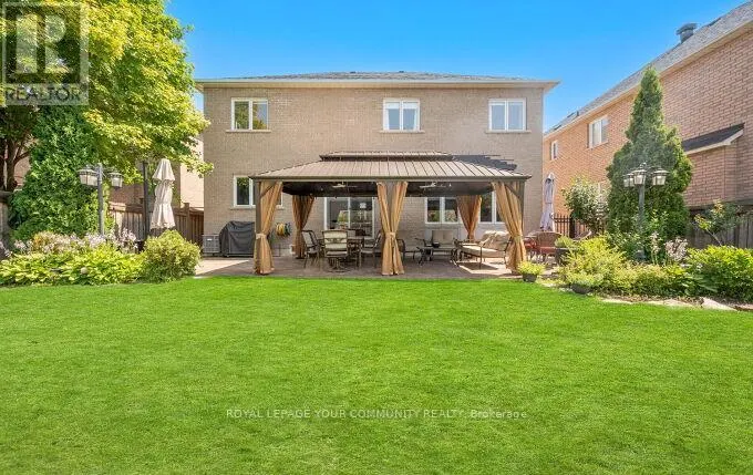 40 BARBERRY CRESCENT