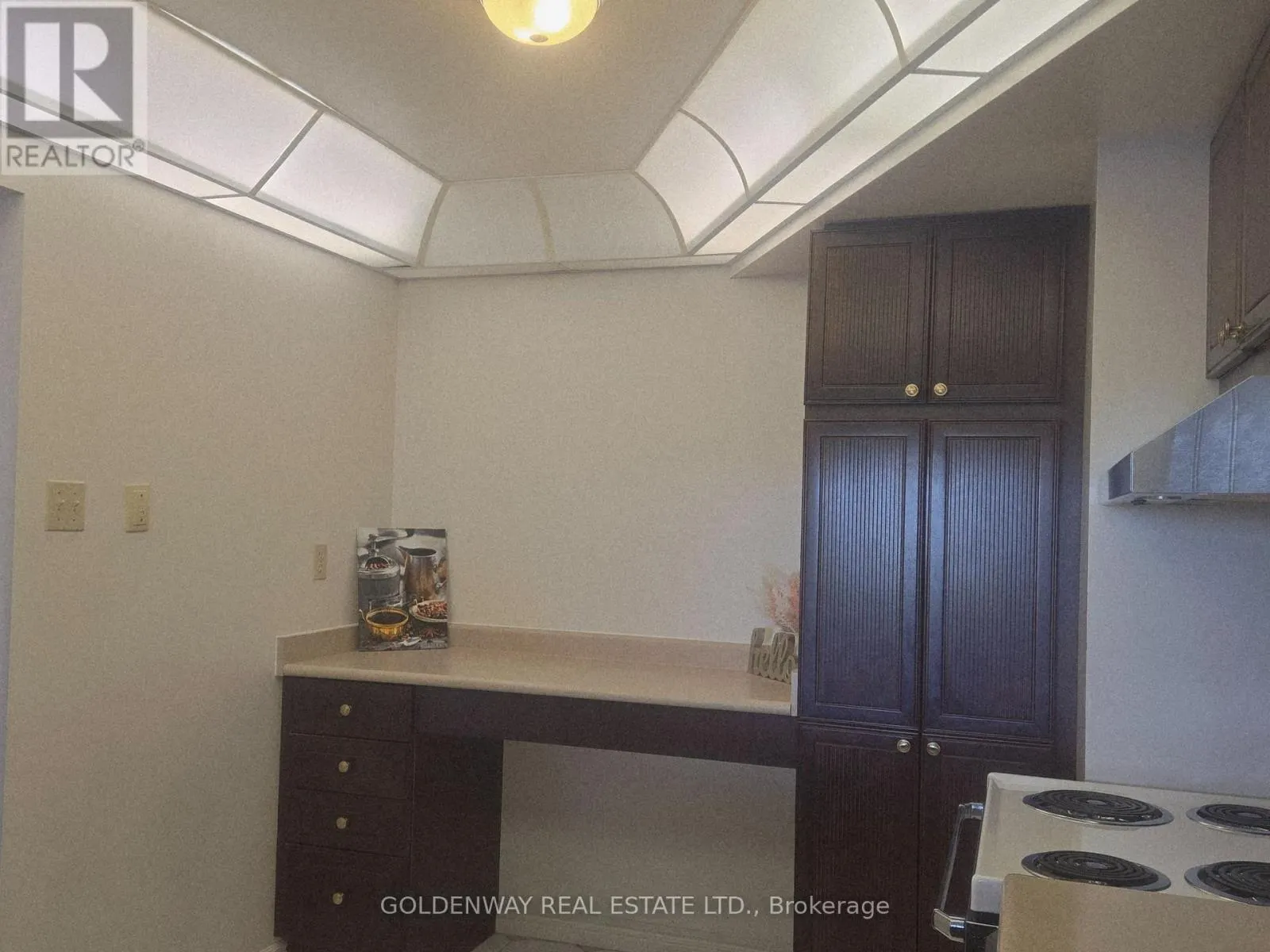 1012 - 7300 YONGE STREET