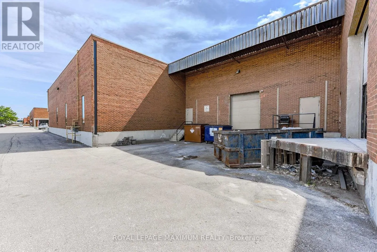 C10 - 4220 STEELES AVENUE W