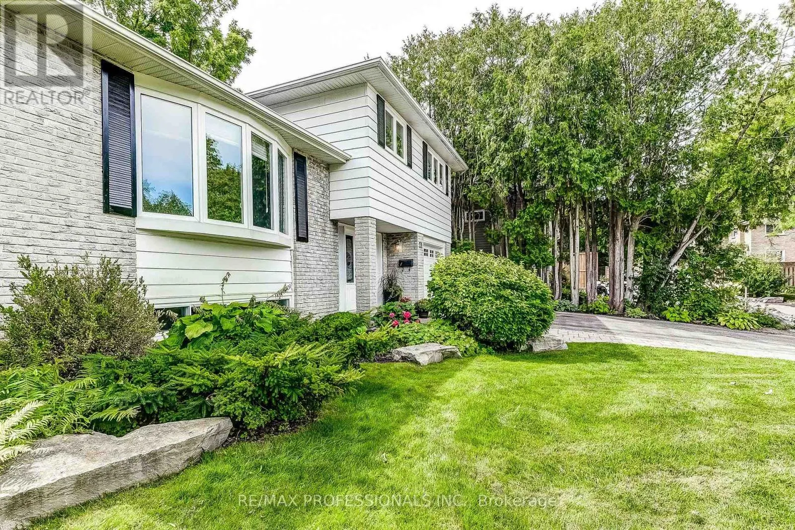 21 BIRCH COURT