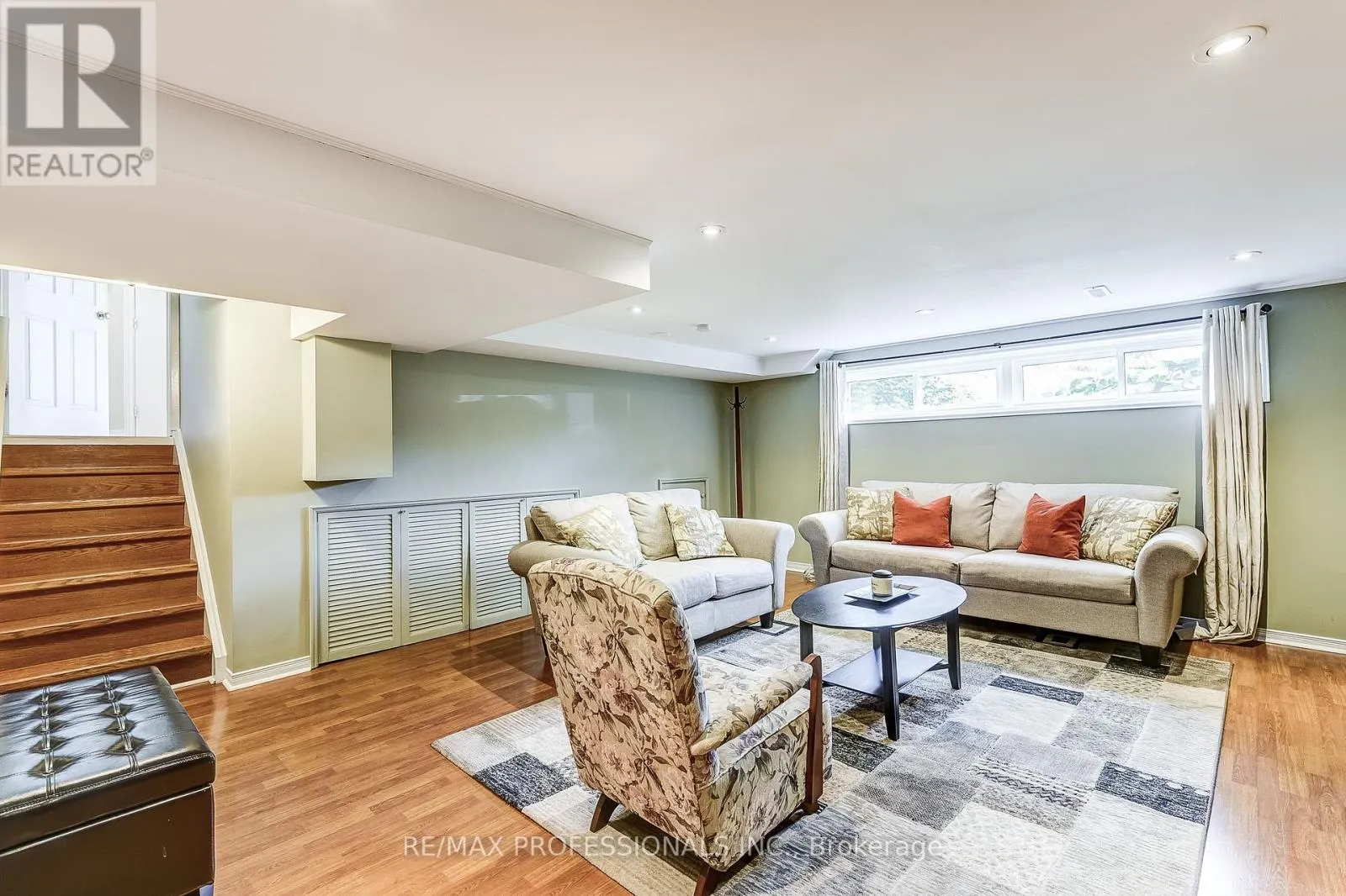 21 BIRCH COURT