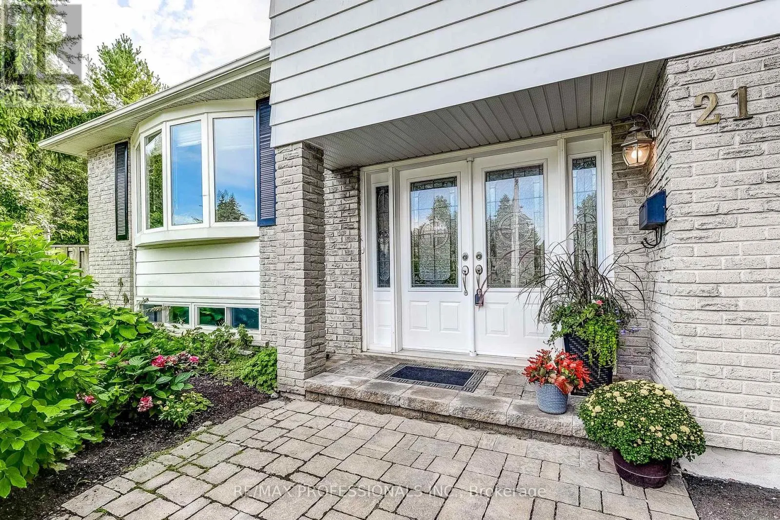 21 BIRCH COURT