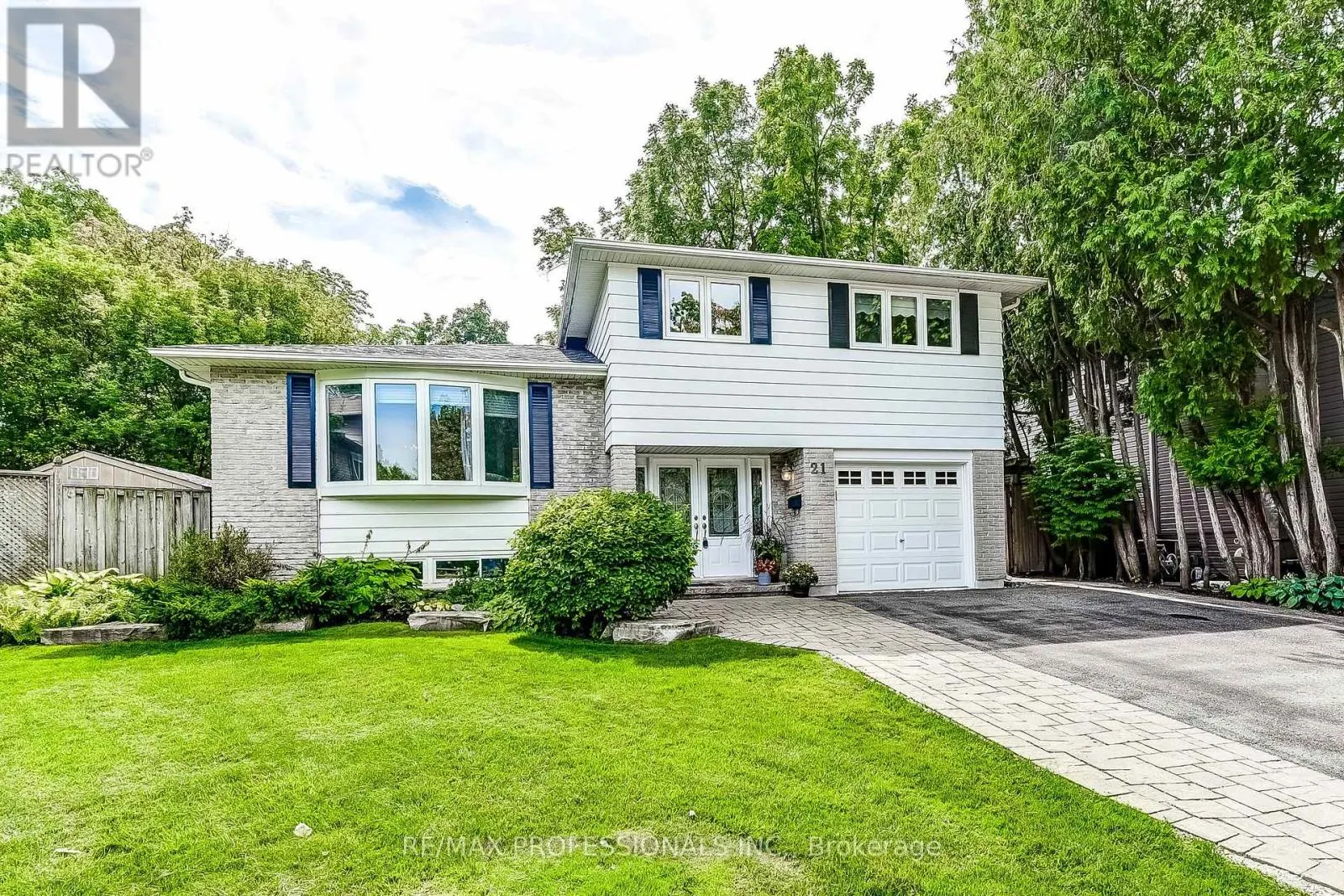 21 BIRCH COURT