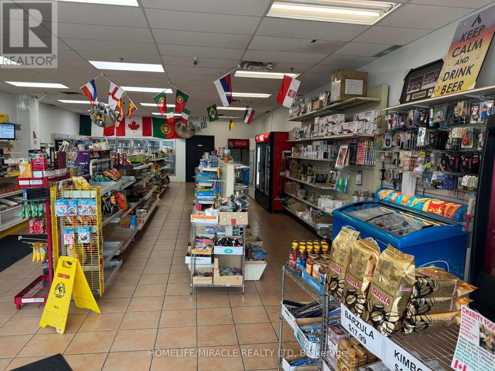 11 - 8633 WESTON ROAD