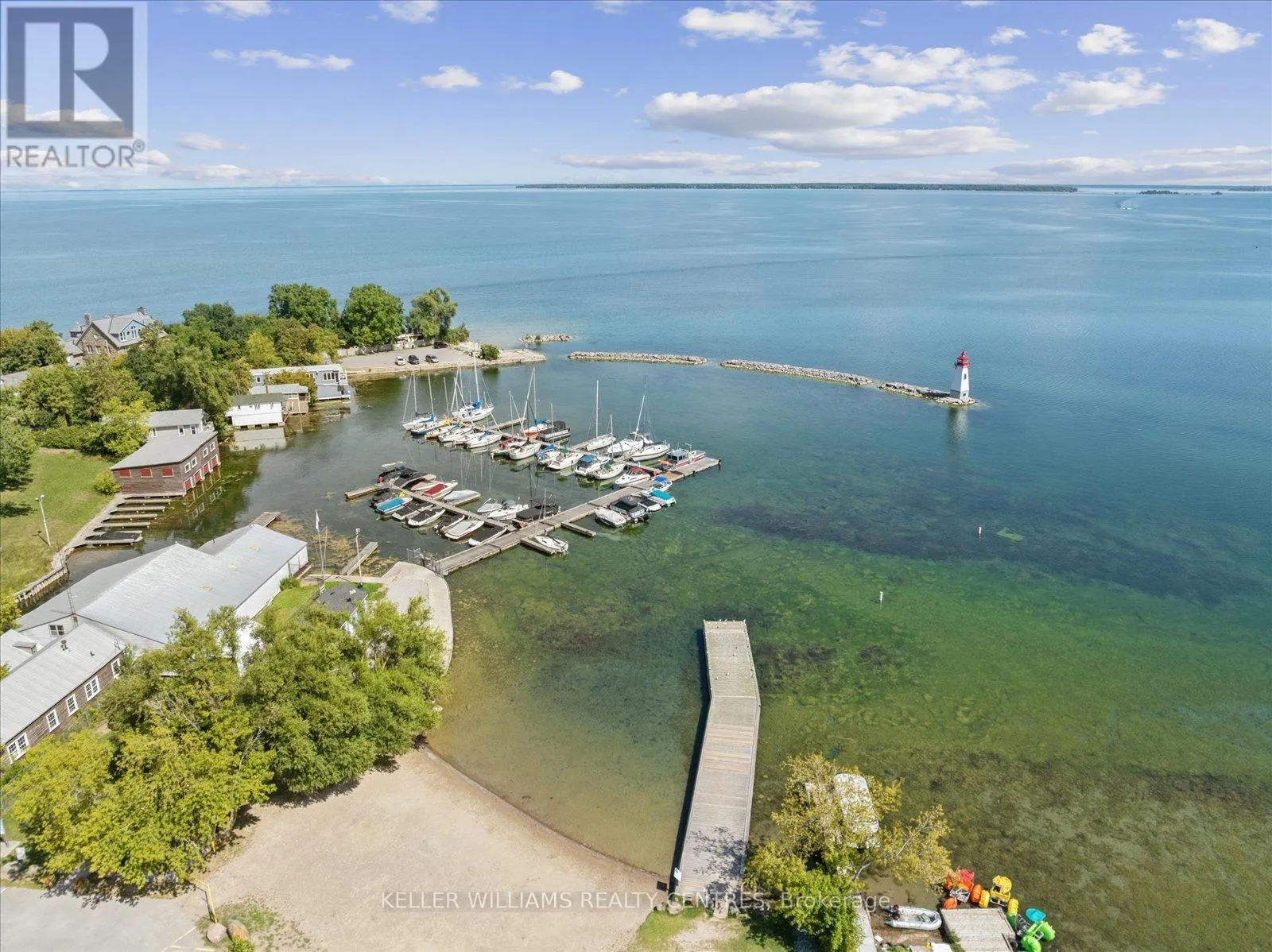 948 LAKE DRIVE E
