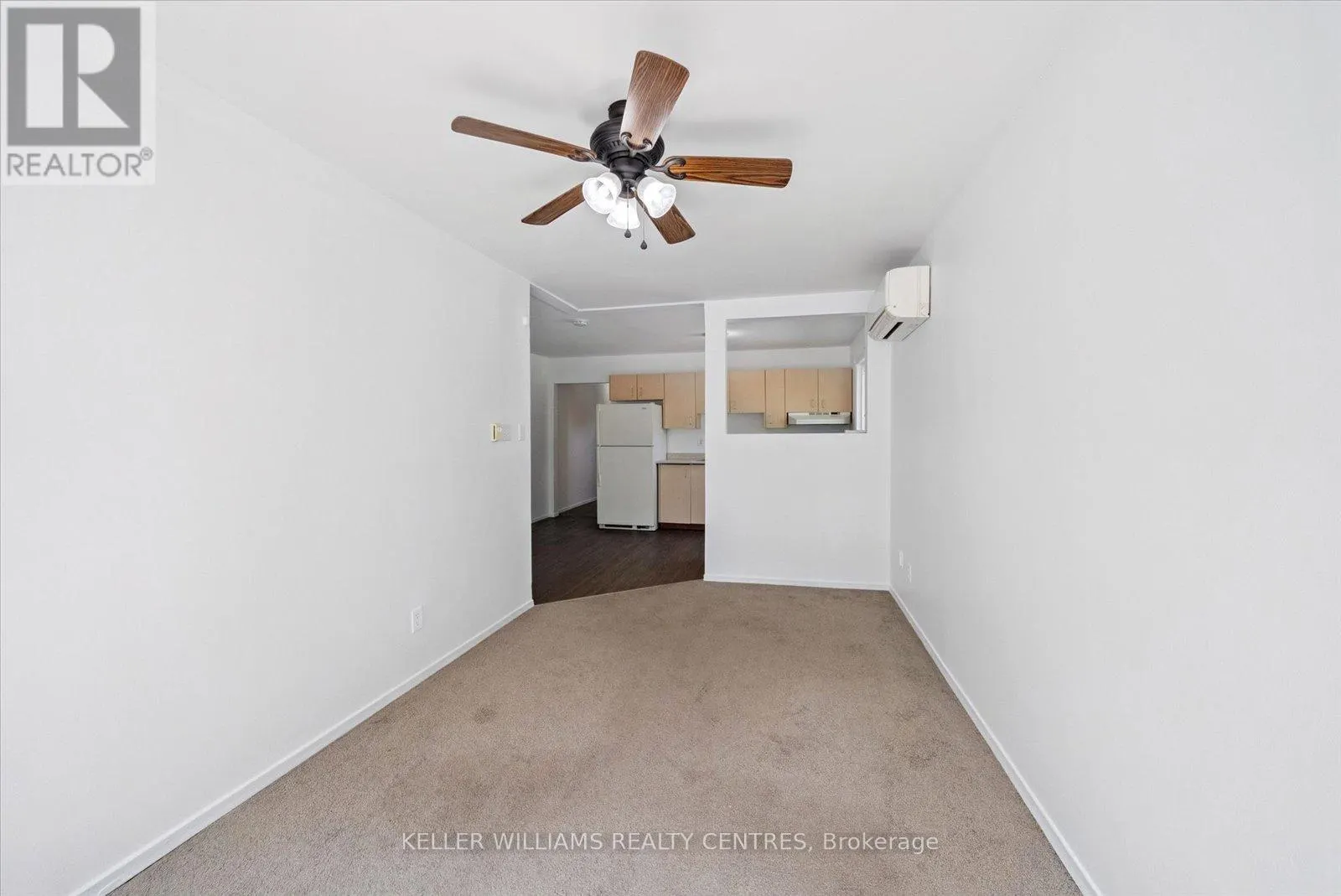 948 LAKE DRIVE E