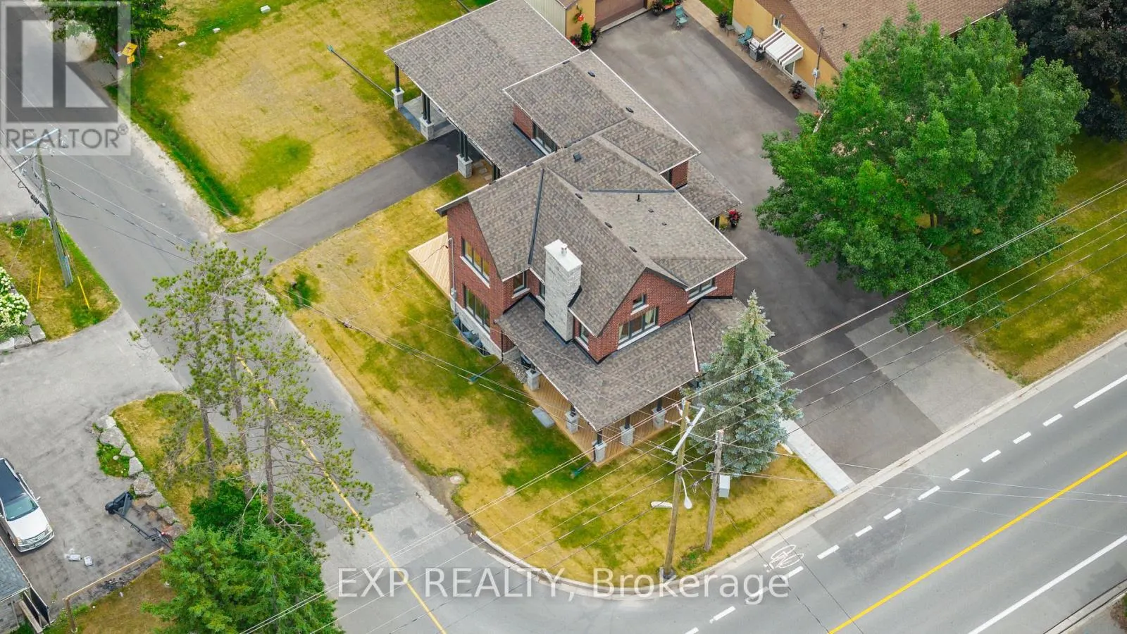 271 MAIN STREET N