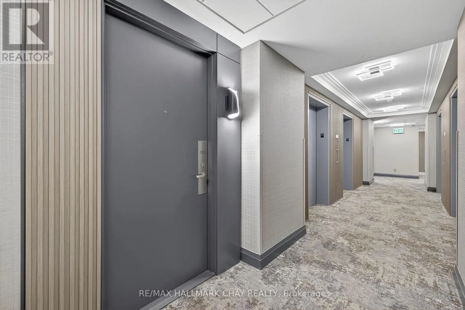 2105 - 7171 YONGE STREET