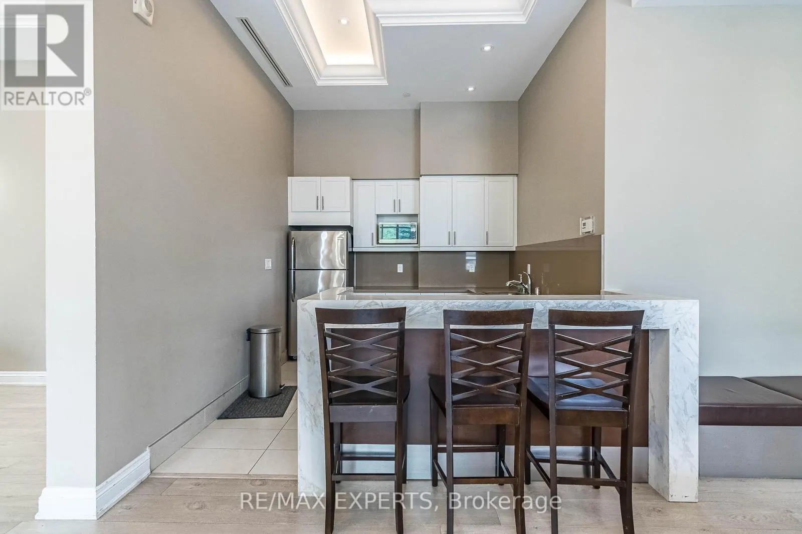 207 - 2396 MAJOR MACKENZIE DRIVE