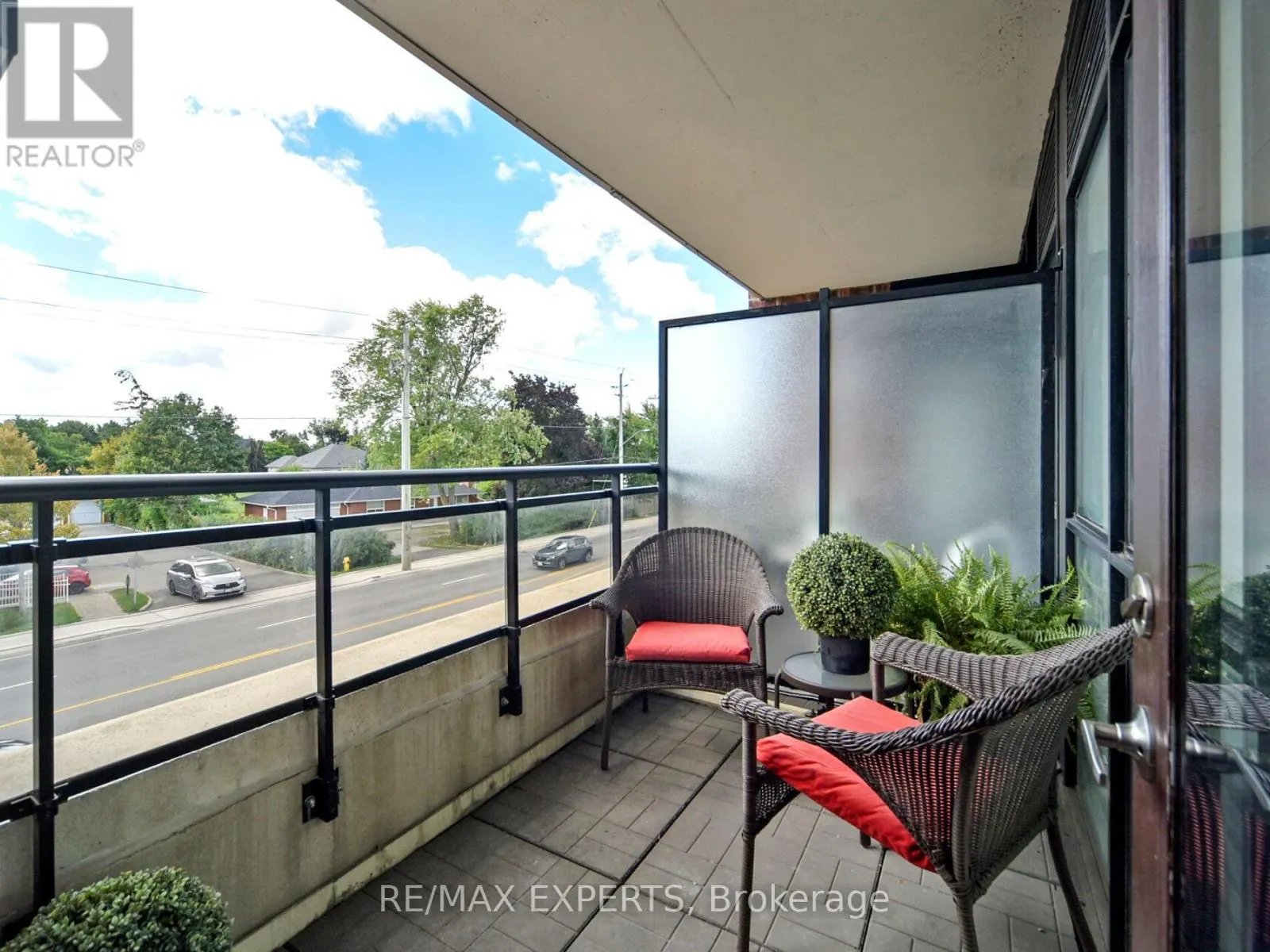 207 - 2396 MAJOR MACKENZIE DRIVE