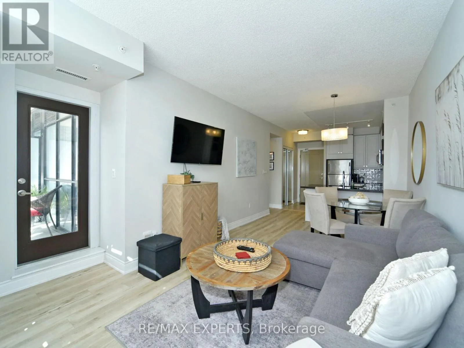 207 - 2396 MAJOR MACKENZIE DRIVE