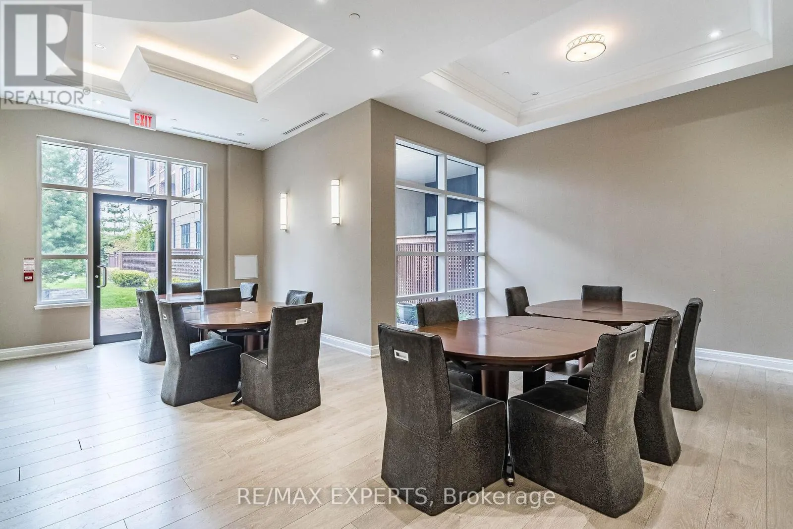 207 - 2396 MAJOR MACKENZIE DRIVE