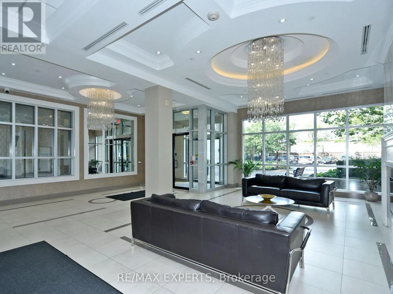 207 - 2396 MAJOR MACKENZIE DRIVE