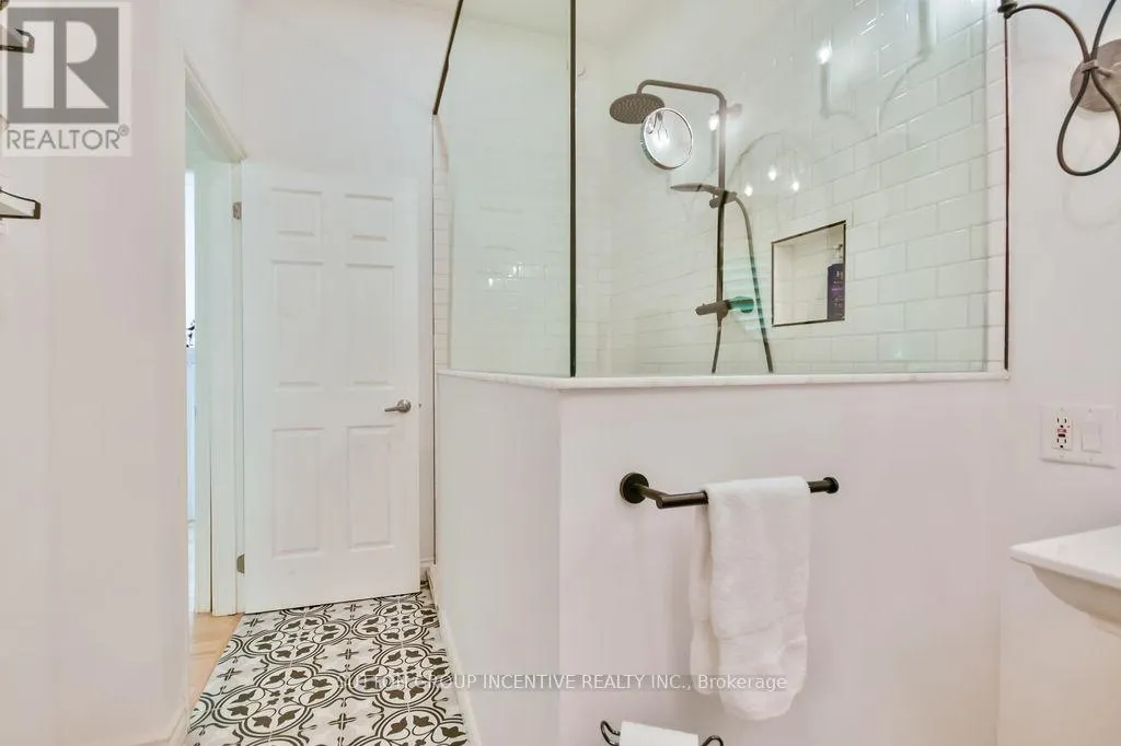 3528 GLENHAVEN BEACH ROAD