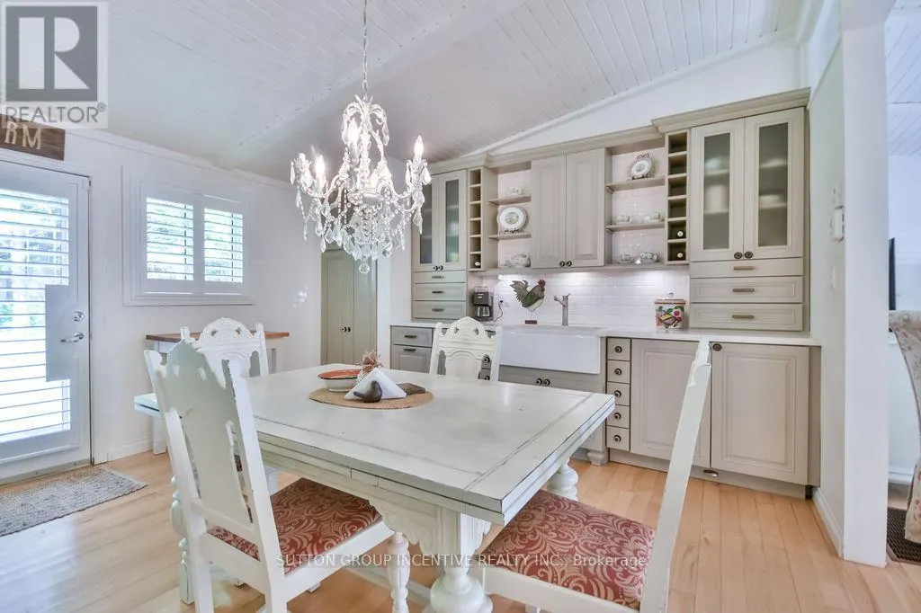 3528 GLENHAVEN BEACH ROAD