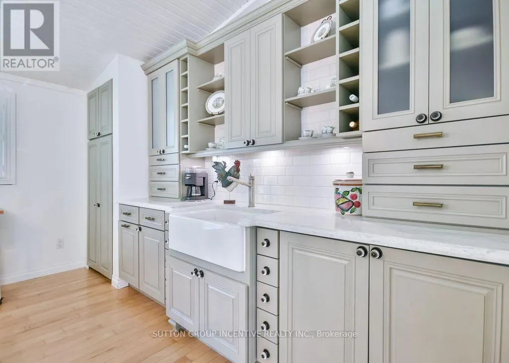 3528 GLENHAVEN BEACH ROAD