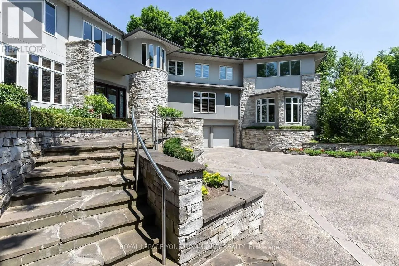 76 SILVER FOX PLACE