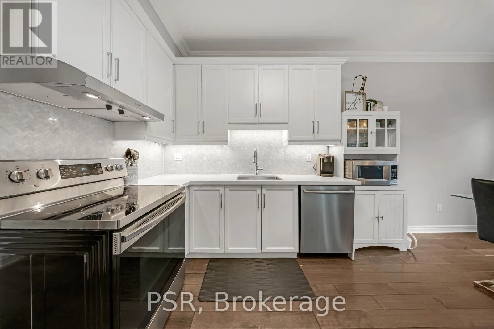 108 VILLANDRY CRESCENT