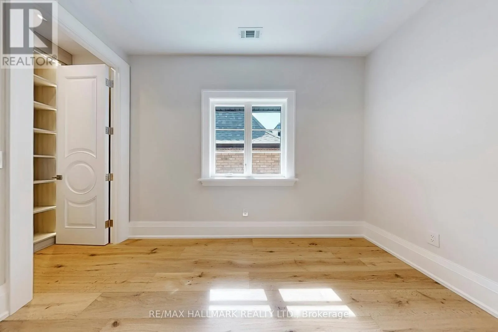 150 OLDE BAYVIEW AVENUE