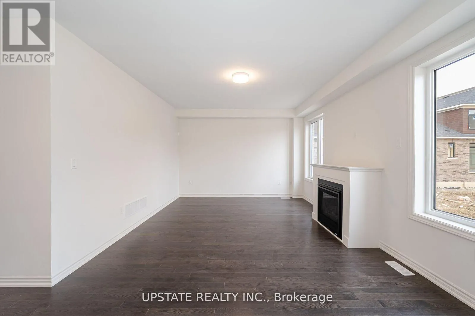 46 SPARROW WAY
