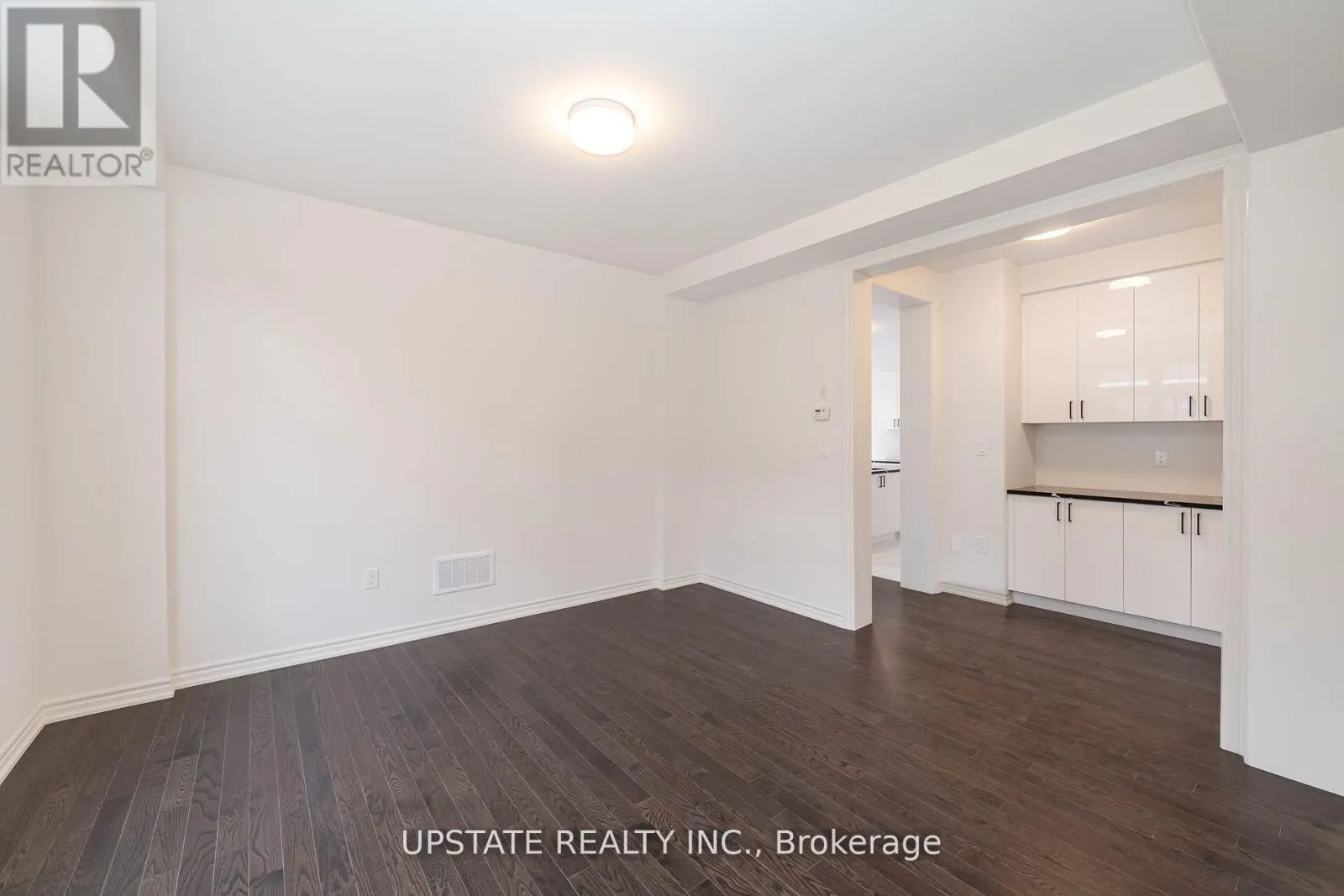 46 SPARROW WAY
