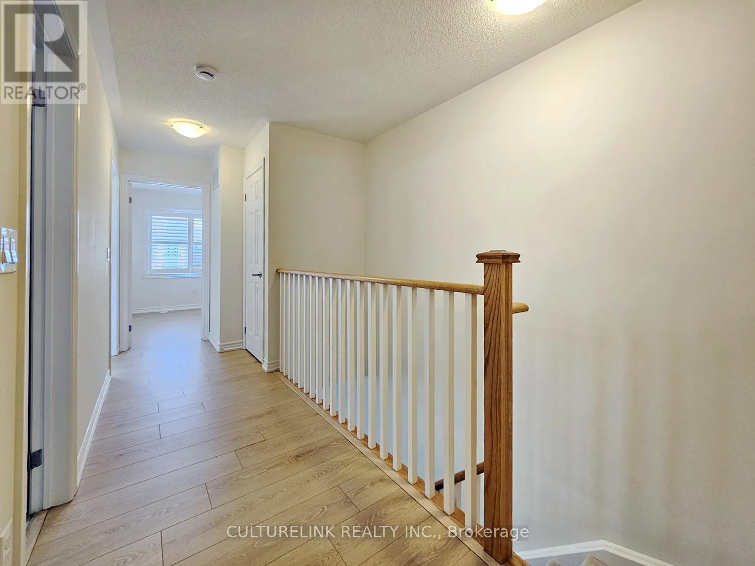 46 BOADWAY CRESCENT