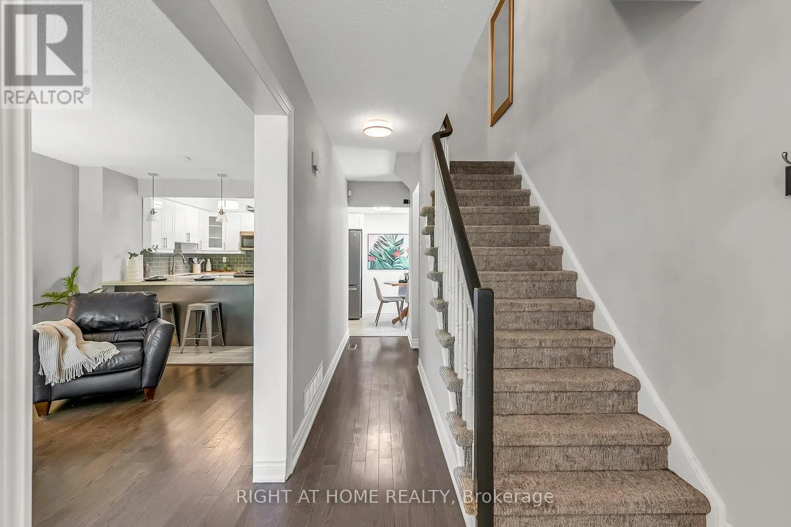 25 CASTLE ROCK DRIVE