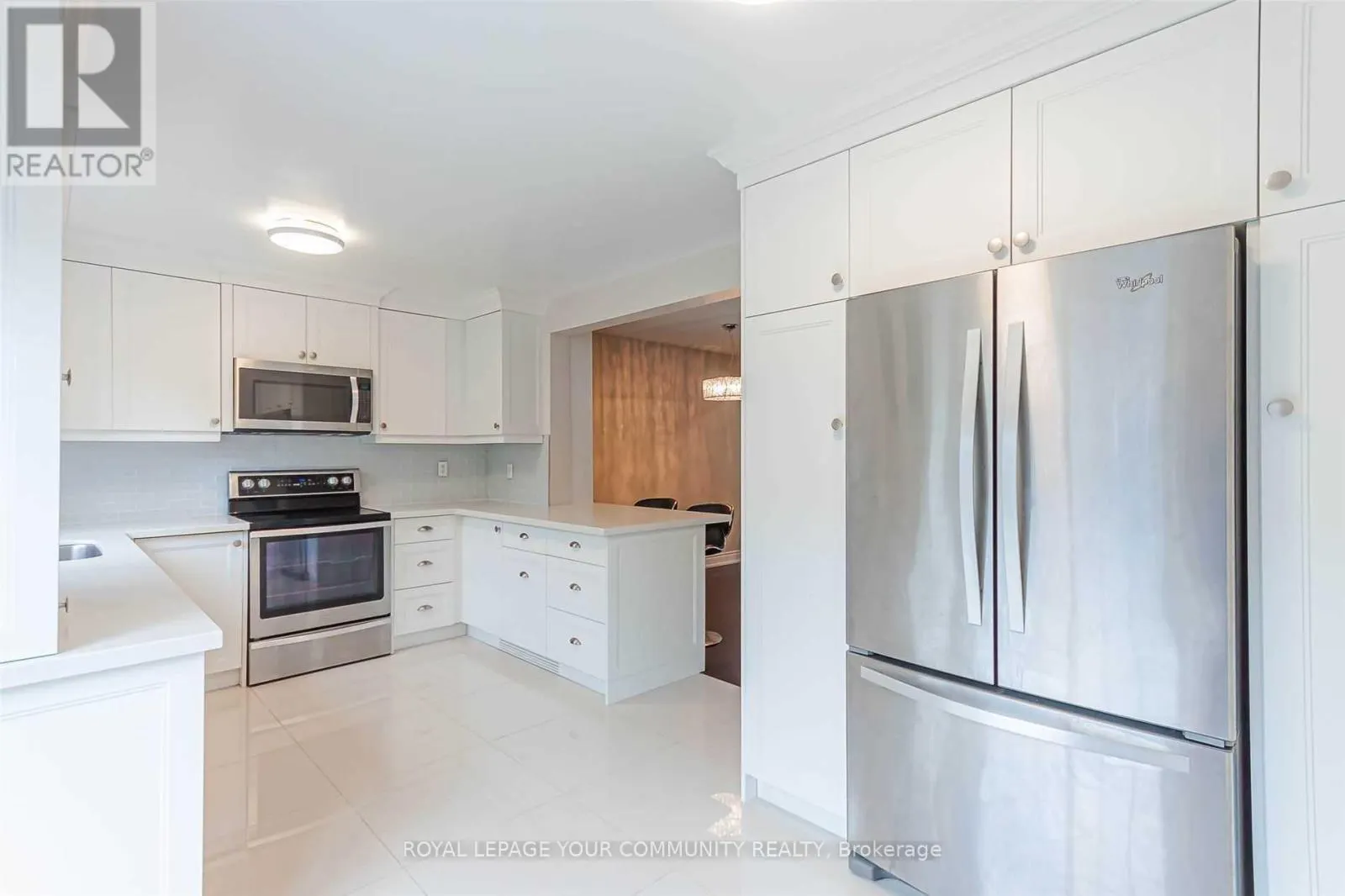 65 MOSAICS AVENUE