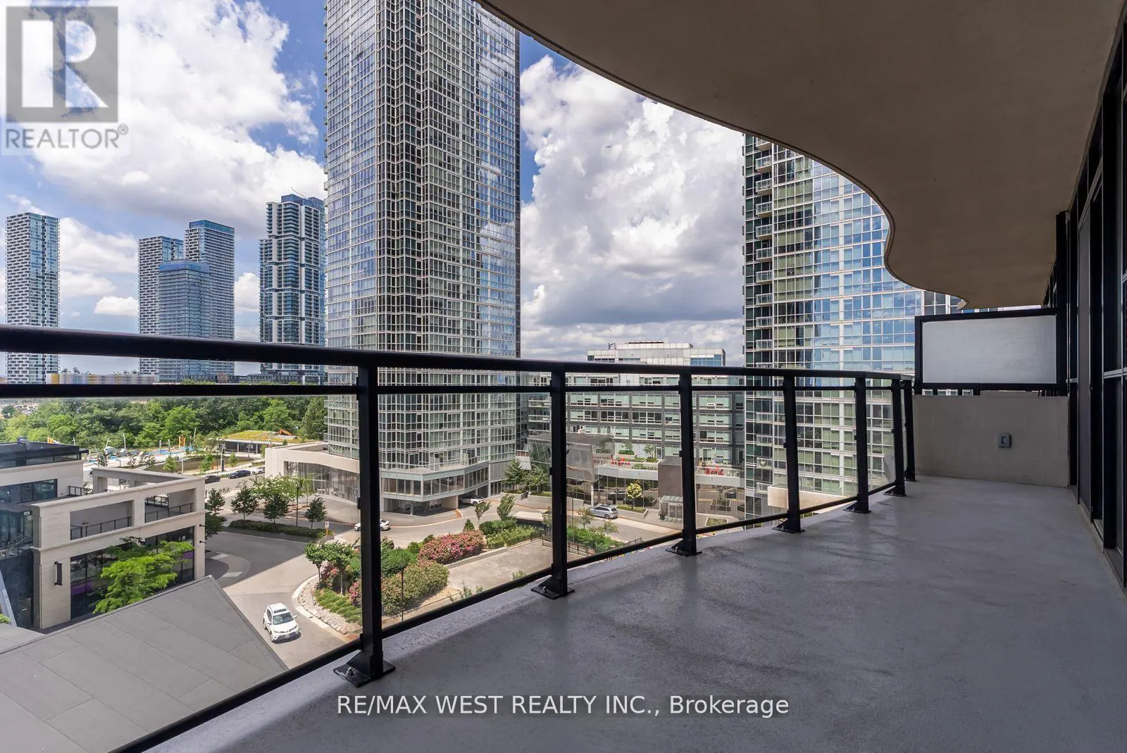 606 - 2900 HIGHWAY 7 ROAD