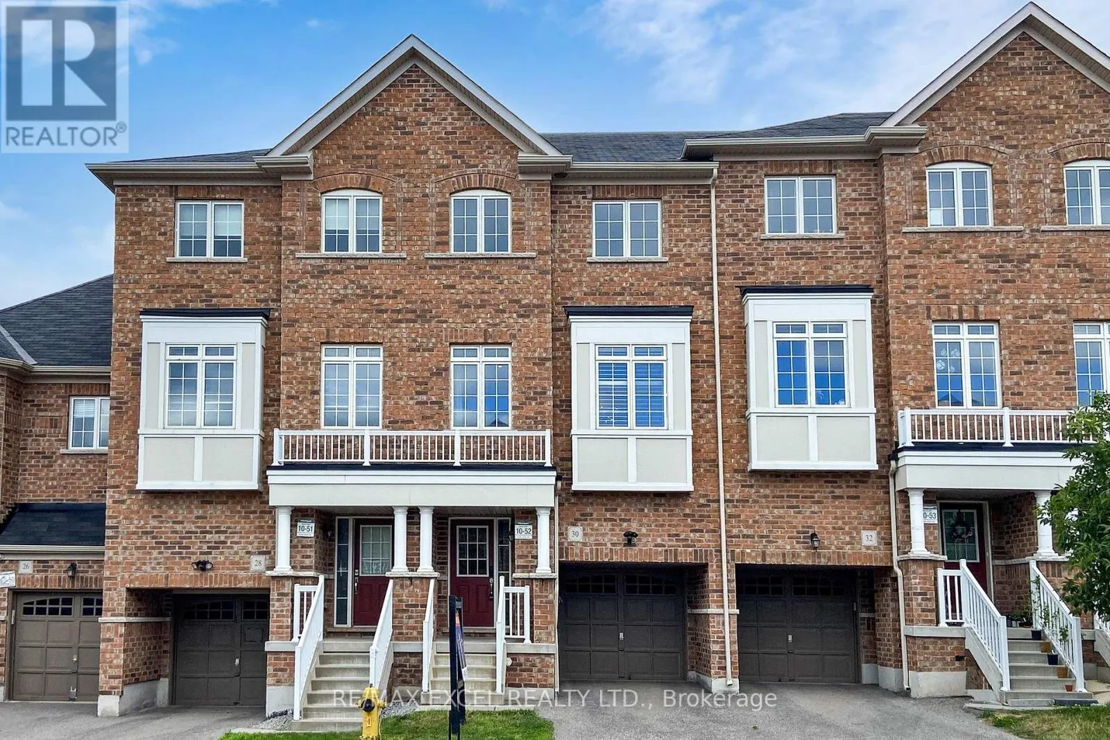 30 ROY GROVE WAY