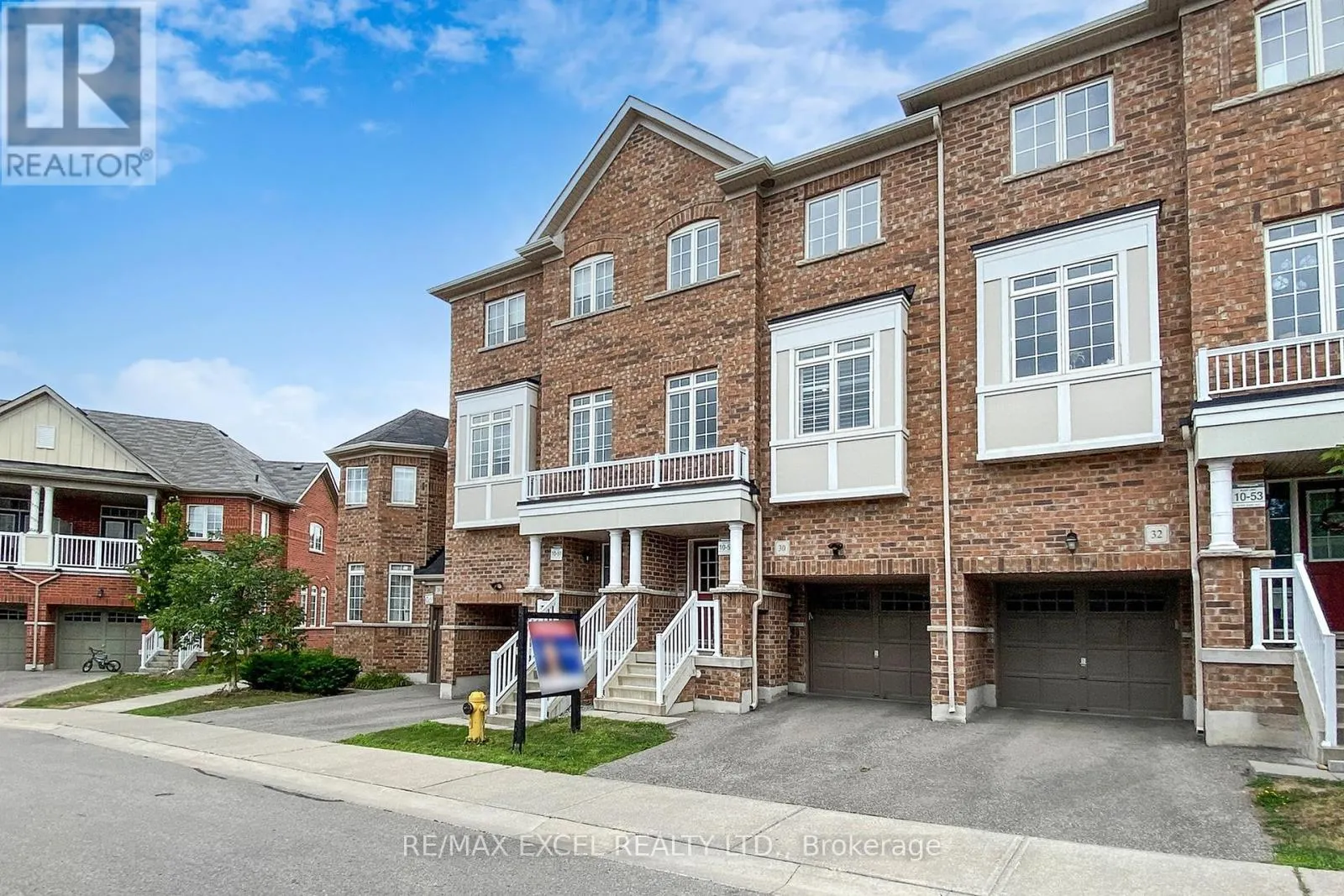 30 ROY GROVE WAY