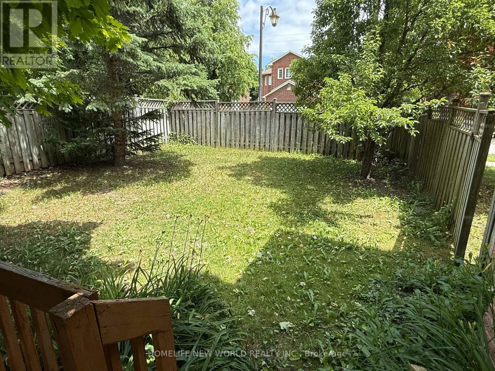 106 MORRISON CRESCENT