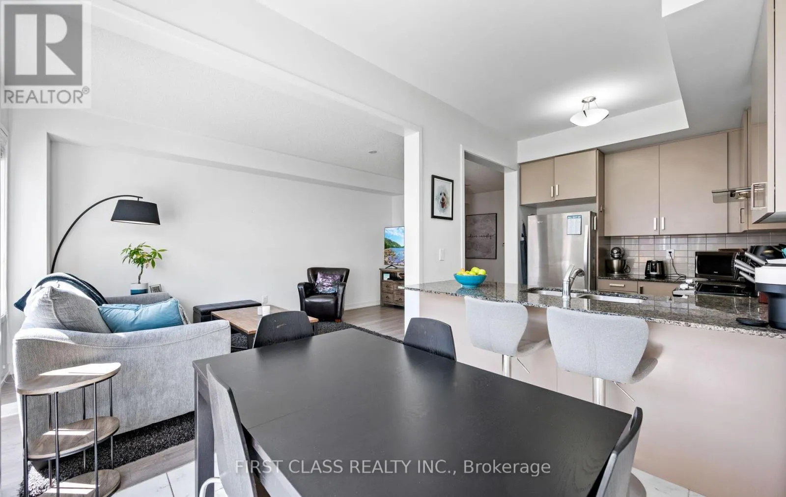 107 KNOTT END CRESCENT