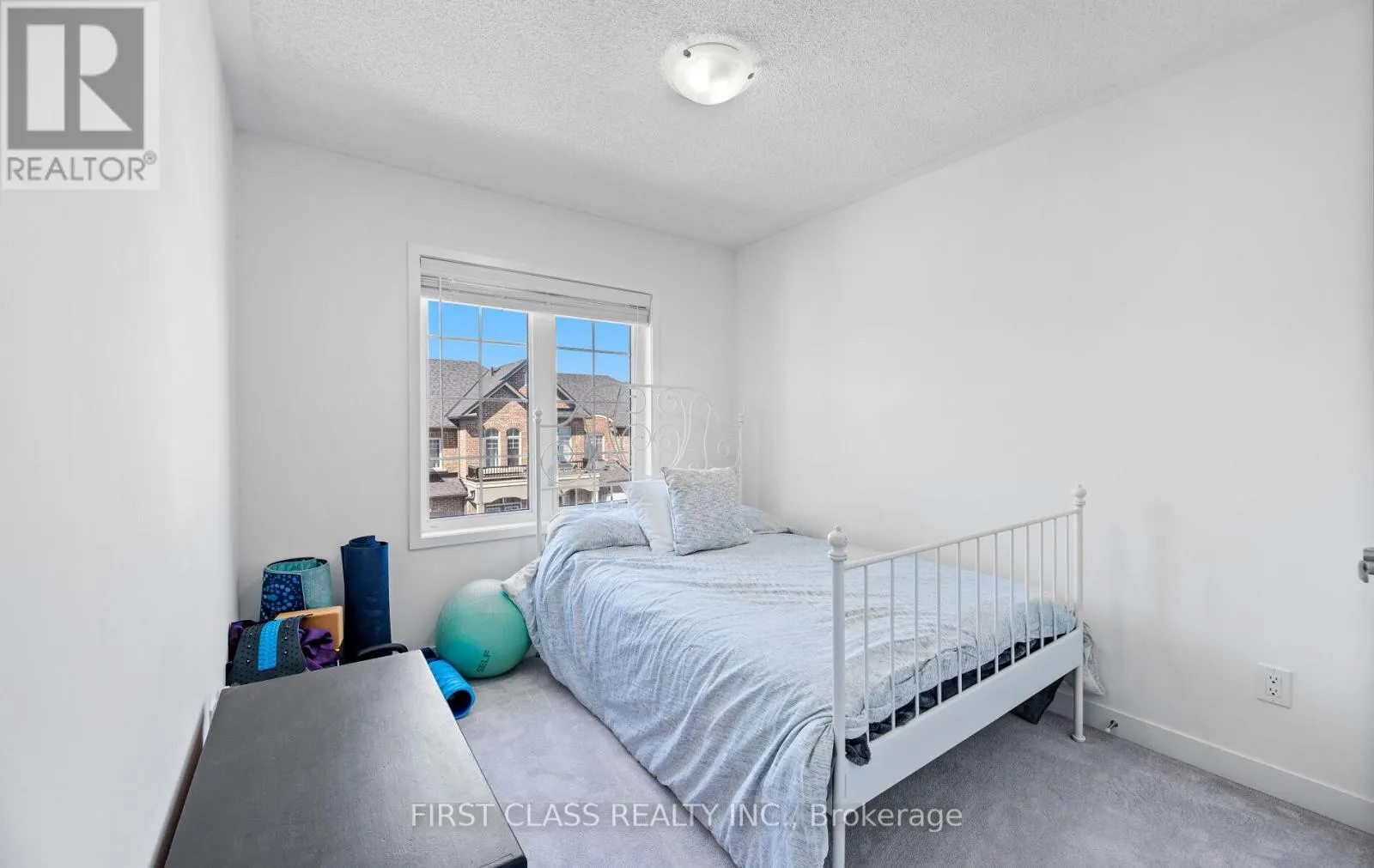 107 KNOTT END CRESCENT