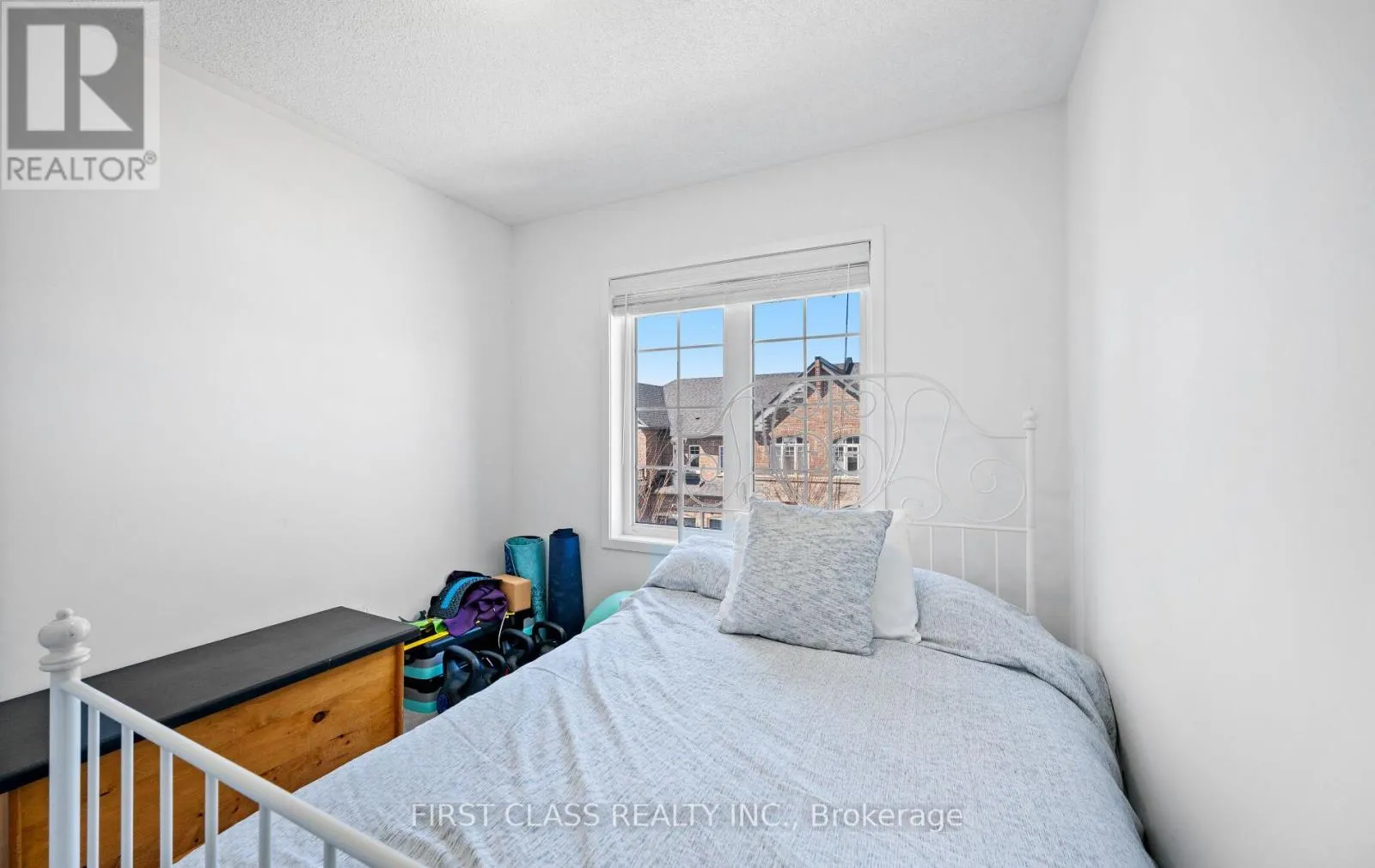 107 KNOTT END CRESCENT