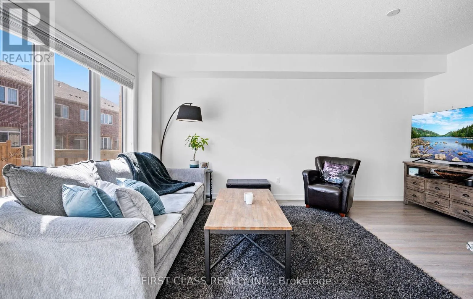 107 KNOTT END CRESCENT