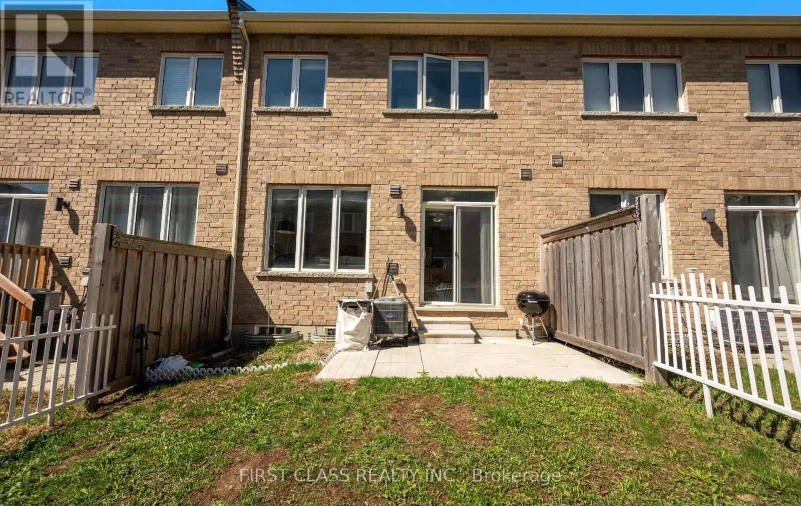 107 KNOTT END CRESCENT