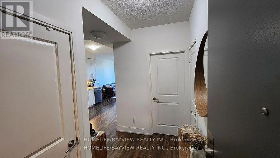 1707B - 9600 YONGE STREET