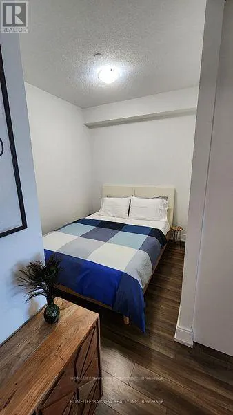 1707B - 9600 YONGE STREET