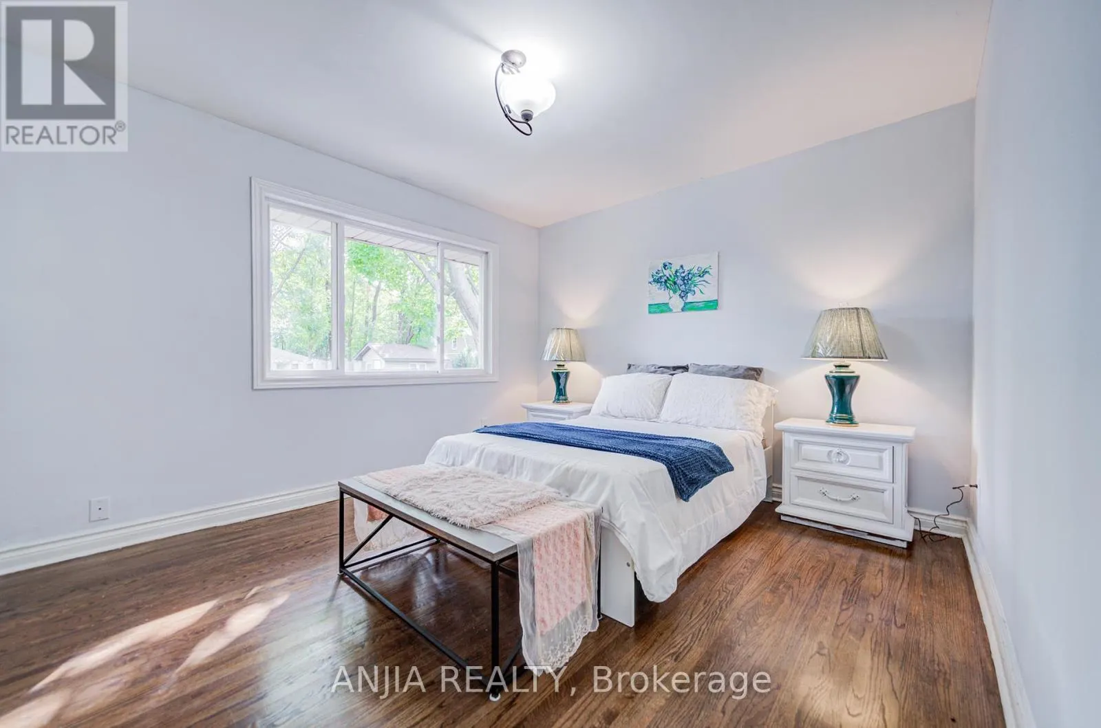 5 BEAVERTON ROAD S