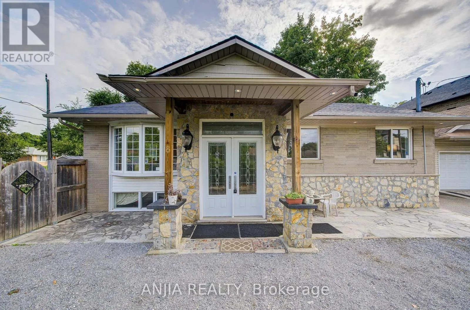 5 BEAVERTON ROAD S