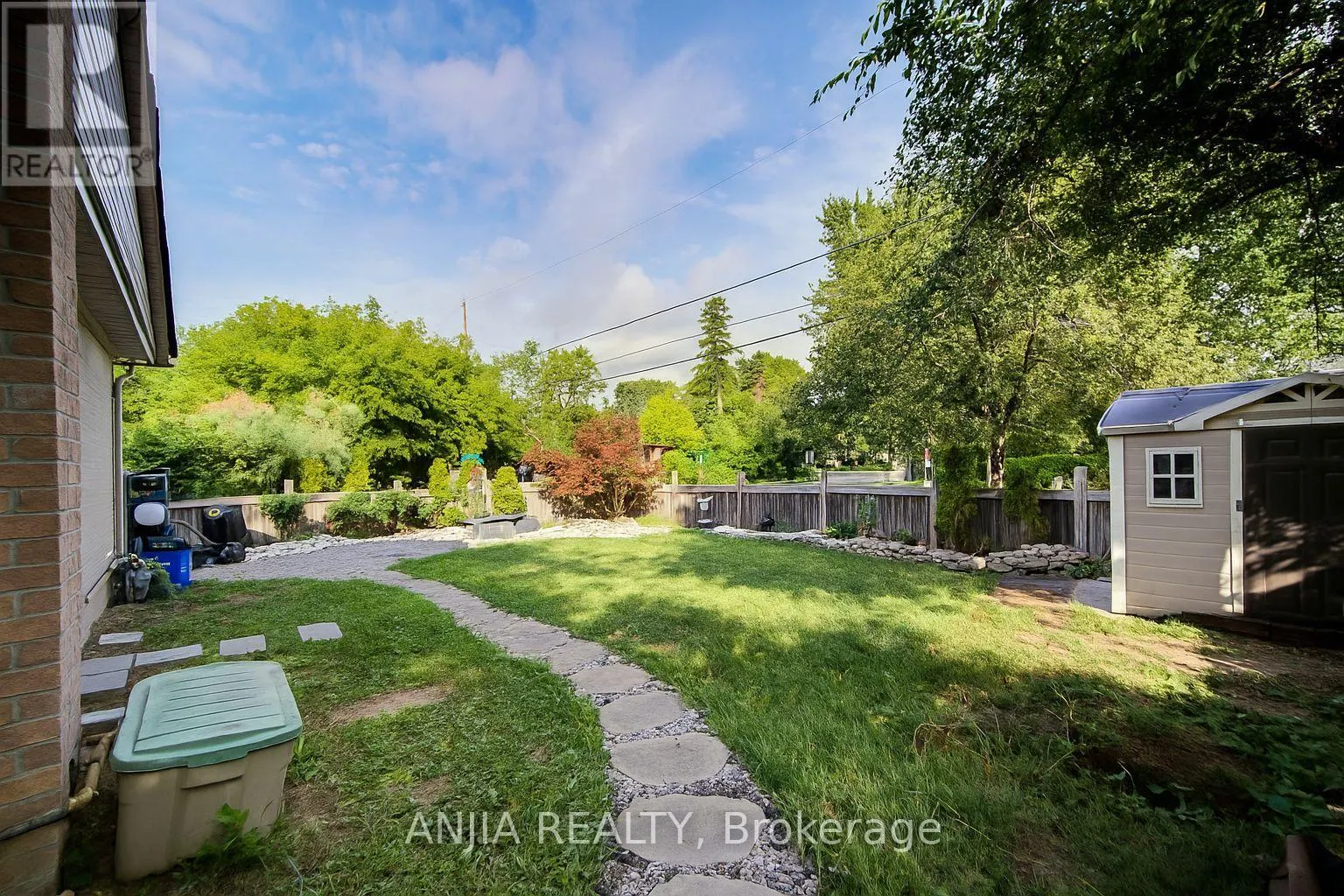 5 BEAVERTON ROAD S