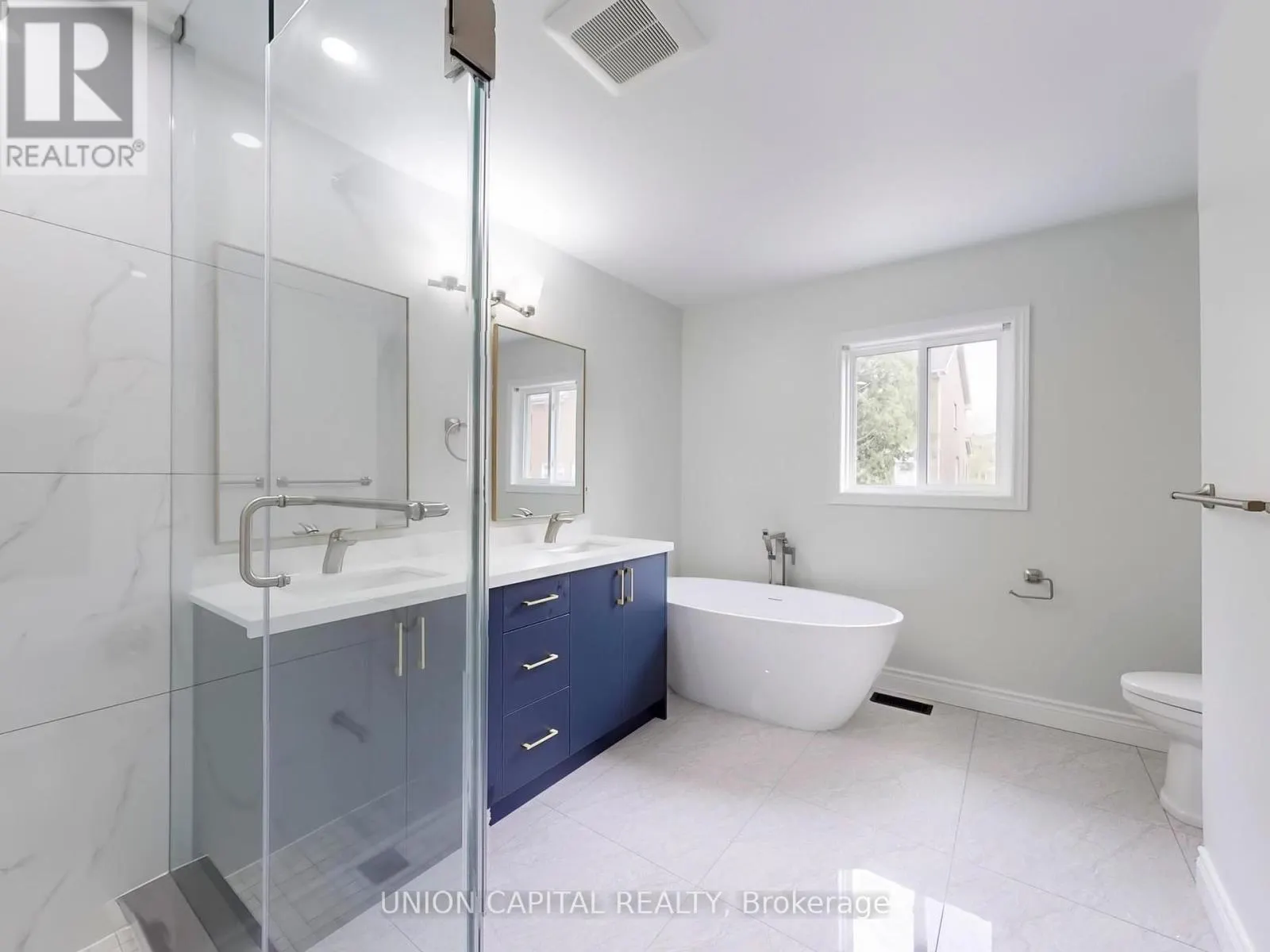 143 HALTERWOOD CIRCLE