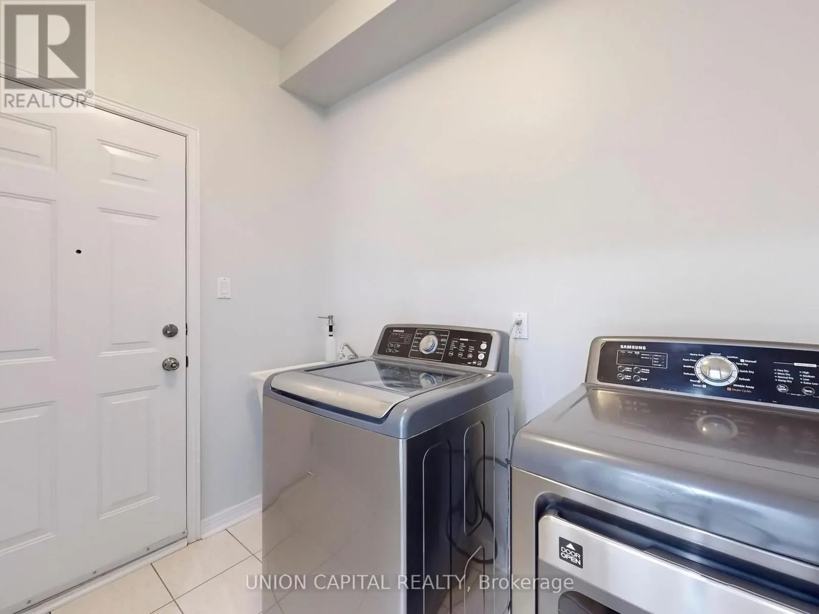 143 HALTERWOOD CIRCLE