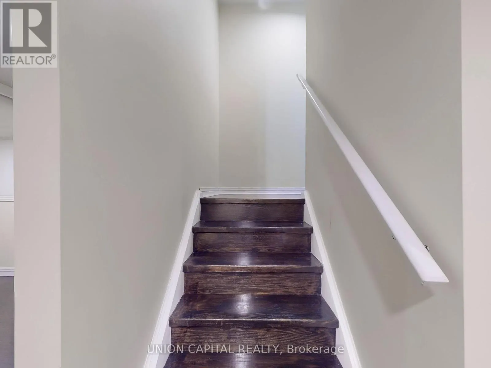 143 HALTERWOOD CIRCLE