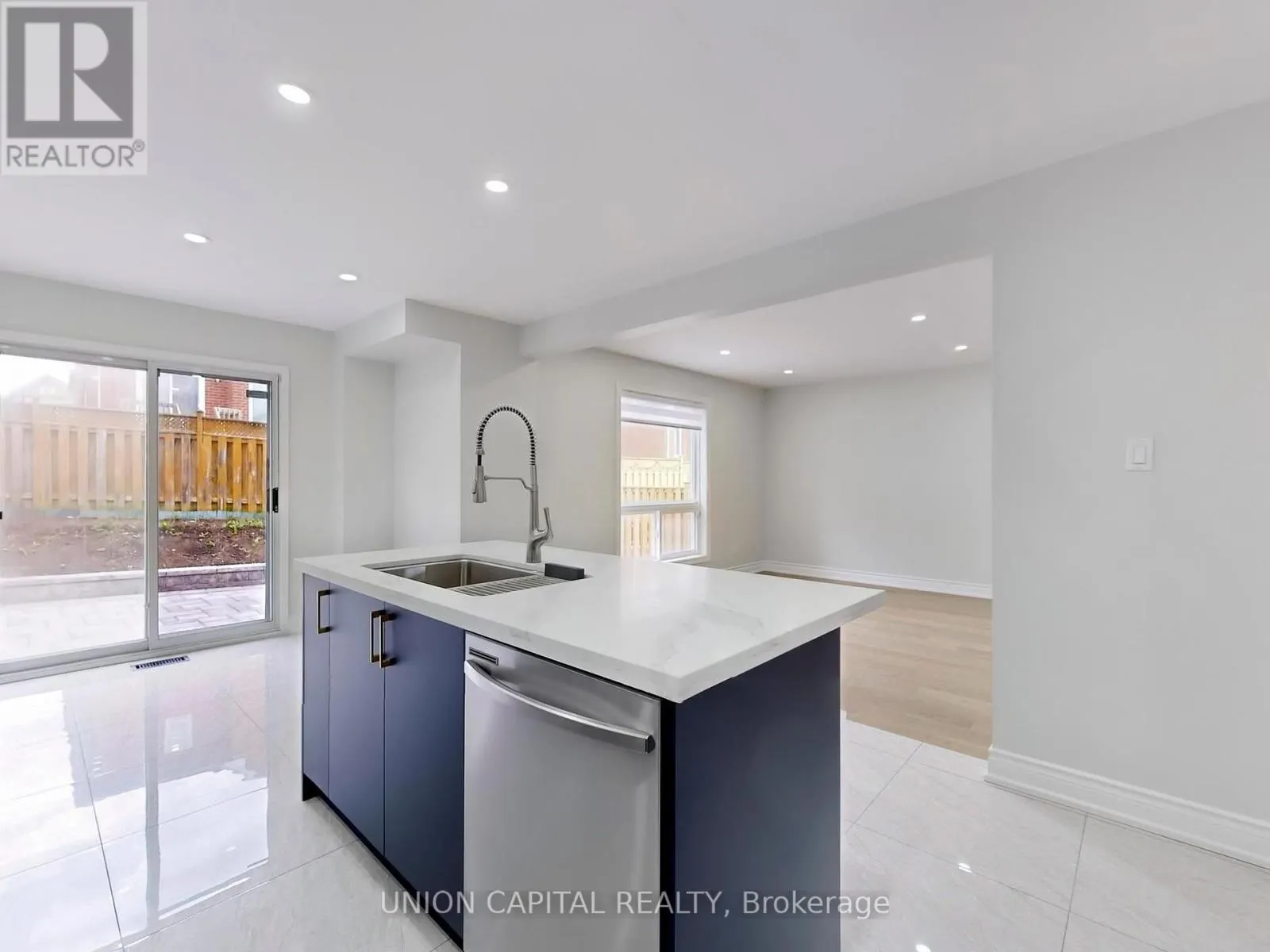 143 HALTERWOOD CIRCLE