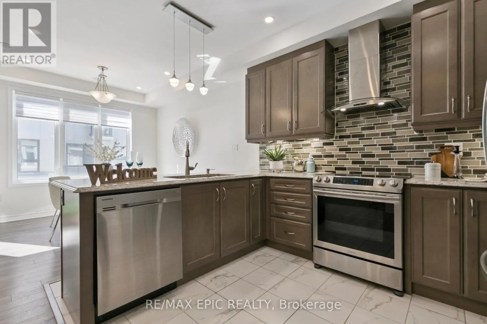 243 RUSTLE WOODS AVENUE