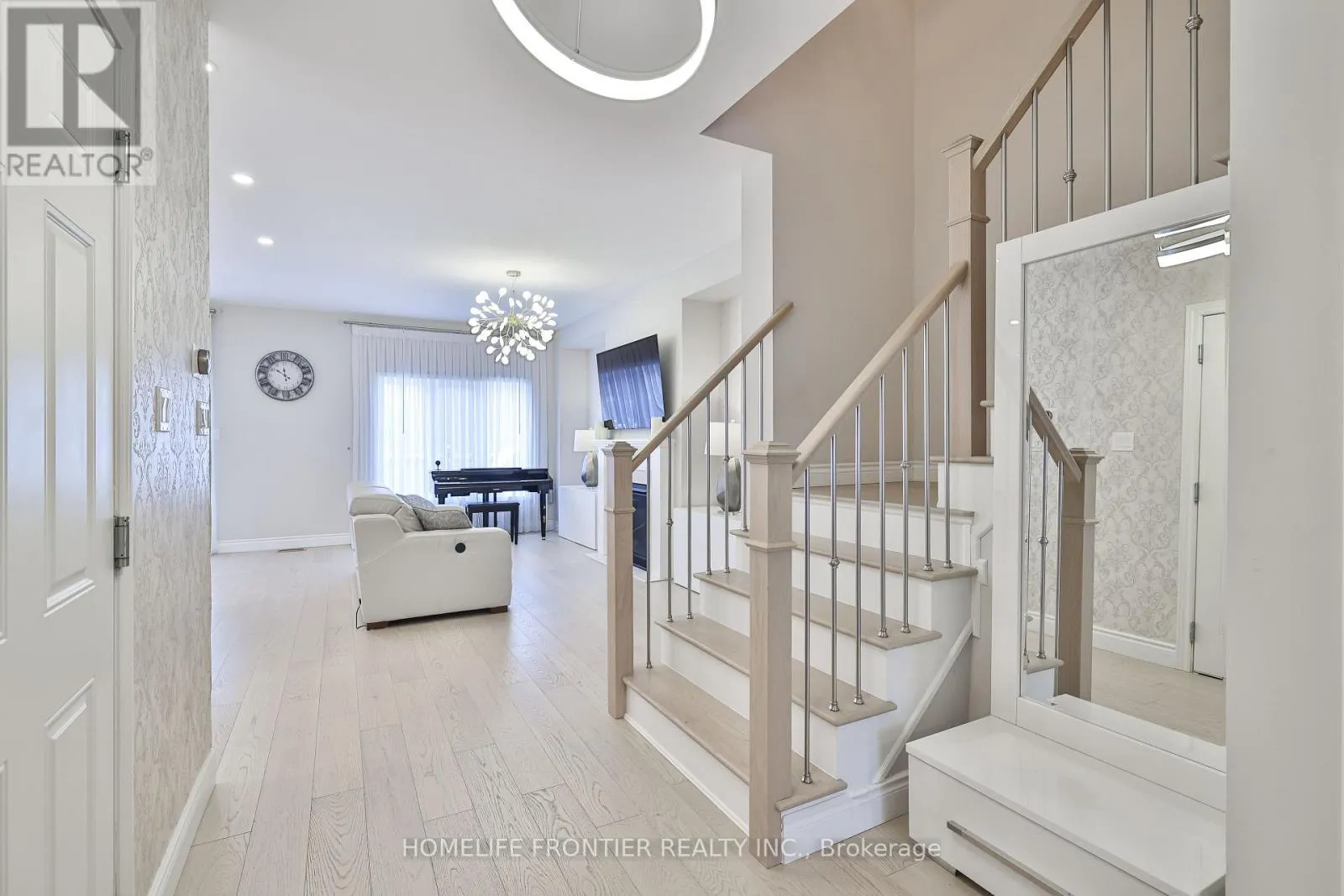 14 CHARMUSE LANE