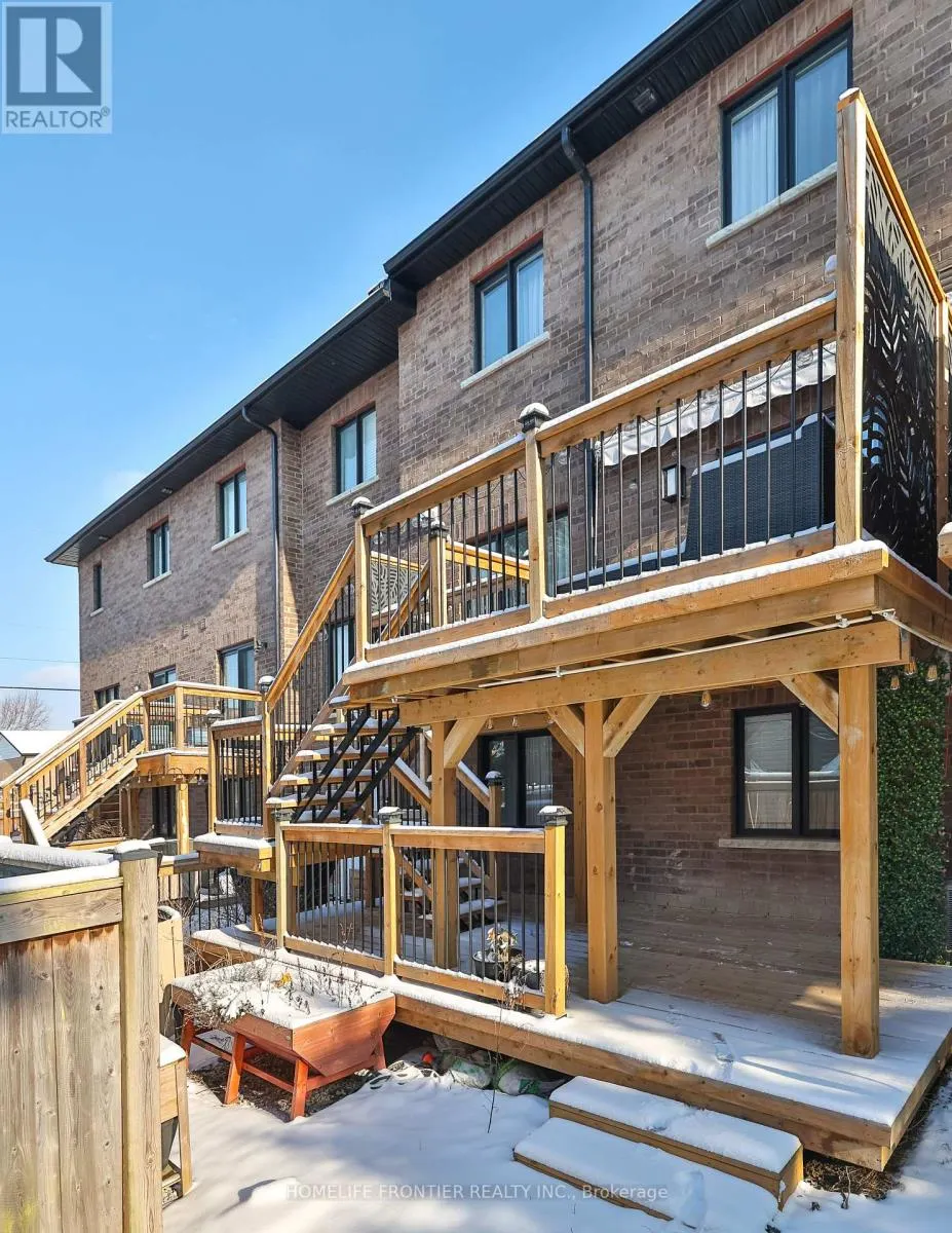 14 CHARMUSE LANE